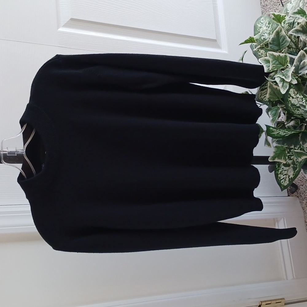 🍁 Women's Black mock turtleneck sweater